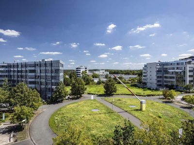 Businesspark EUROCOM Nürnberg mit modernen Bürogebäuden in parkähnlicher Umgebung